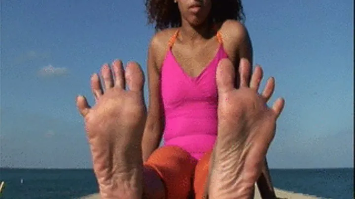 SOLES SOLES and more SOLES featuring Rayna and her awesome size 6.5 feet! Full length version