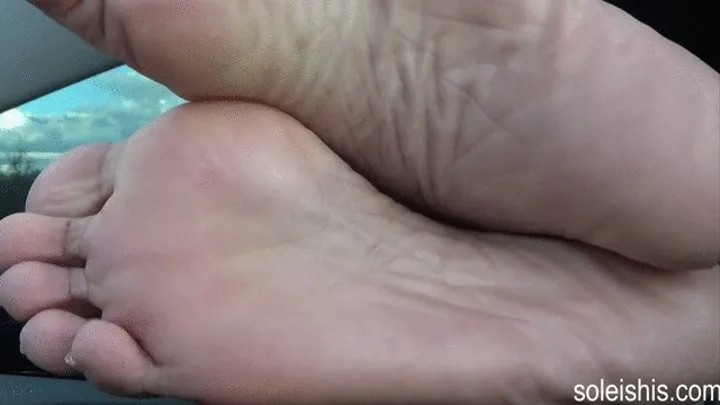 Gorgeous sole queen Nikki's candid sweaty and super stinky size 8 and a half high arched deeply wrinkled soles! Clip 3