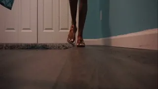 Essence showing off her high arched, curvy and super wrinkled size 9.5 soles from a rear view floor level point of view! Full length video