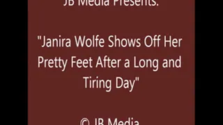 Janira Wolfe Shows off Her Sexy Feet