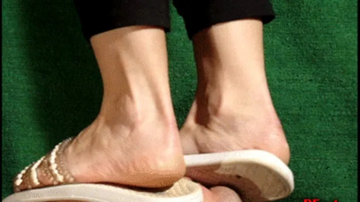 R_Feet