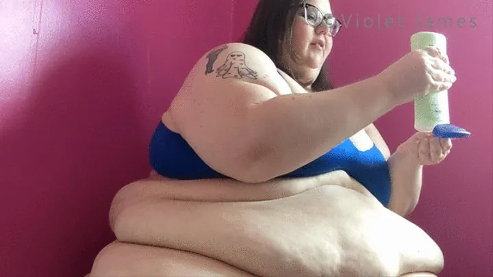 Violet's Lotion Massage - Fat Arms