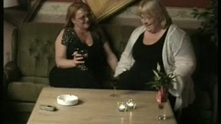 2 fat Lesbo Grannies