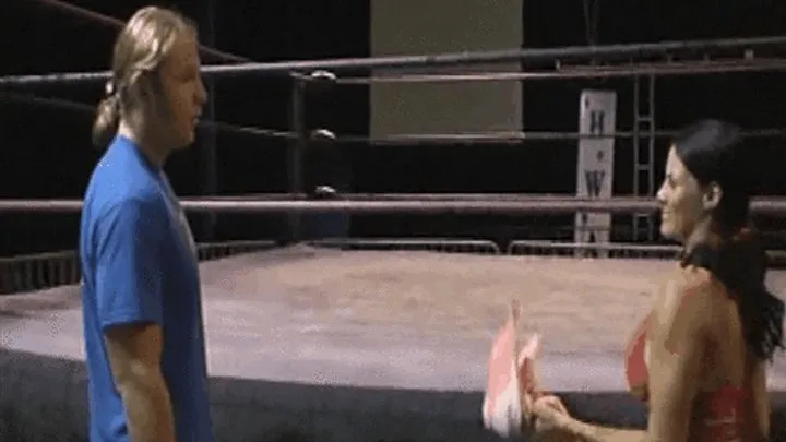 WRESTLING the ASSHOLE REFEREE - Tracy Brooks vs the Referee (Jon Moxley) (IN HIGH DEFINITION)