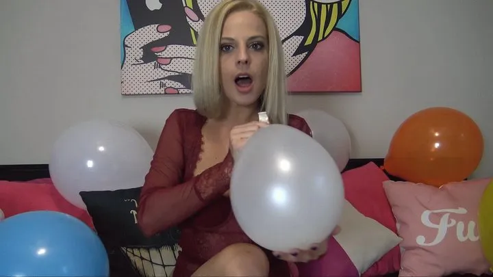 ROXIE RAE'S CLOSE UP, NON POP, BALLOON BLOWING