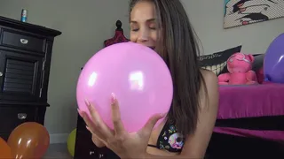 ARI PARKER BLOWS UP & POPS BALLOONS : FULL CLIP ( 0180)