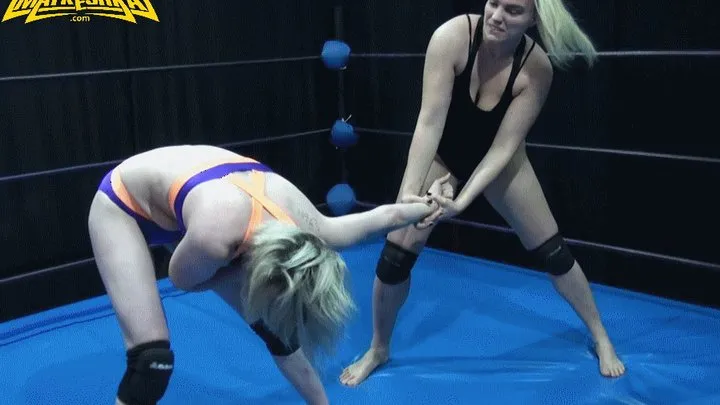 Anarchy vs Valkyr - Female Pro Wrestling Fight - RM155 - HD