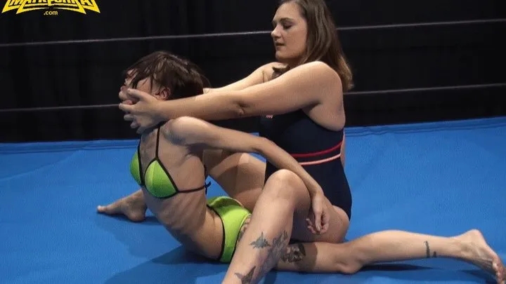 Candy vs Vallia - Female Domination Pro-Wrestling Fight - RM195