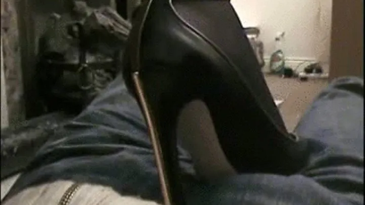 Mistress Mei - Cruel High Heels