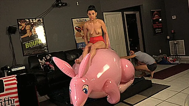 Inflatable Fun With Maria Jade - FULL CUSTOM MOVIE