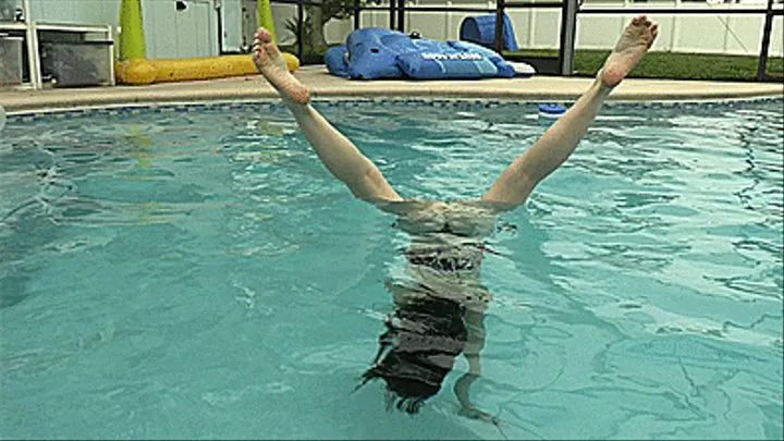 Wet Hair Pool Tricks With Ziva Fey