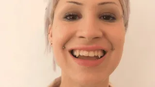 Vampire teeth for Nina (MOUTH)