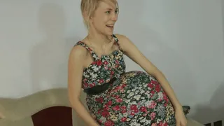 Un'investigatrice incredibilmente incinta / An incredible pregnant investigator ( HUMOR )