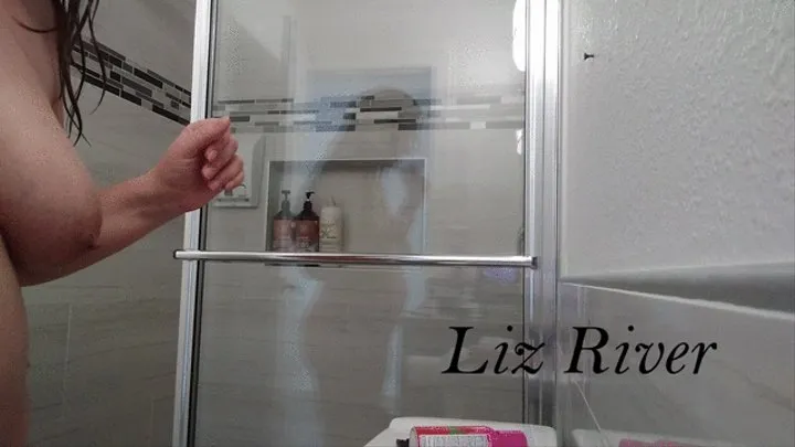 Long Hair Combing and Washing with Liz River