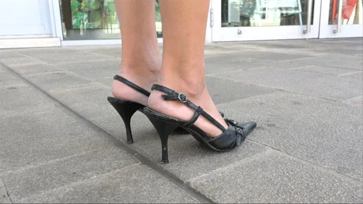 777. Kristina in high-heeled shoes - complete