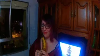 SMASHING A BANANA