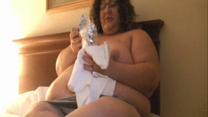 New Sexy BBW Model Sapphire Eating A Burrito While NUDE- Part 1