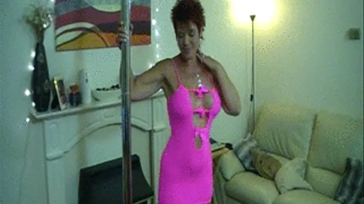 Sexyscorpionxxx does a pole dance & makes him splatter her TWICE