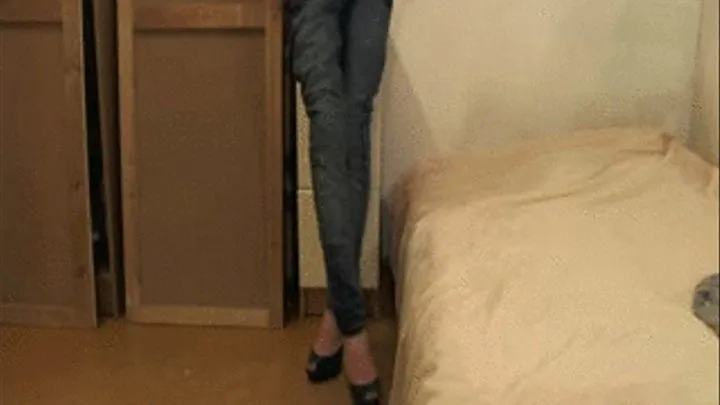 Petite blonde tranny in blue skinny jeans