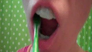 Frothy Foamy Toothbrushing