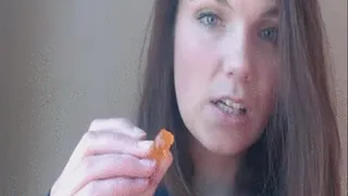 Ripping apart gummy bears with teeth