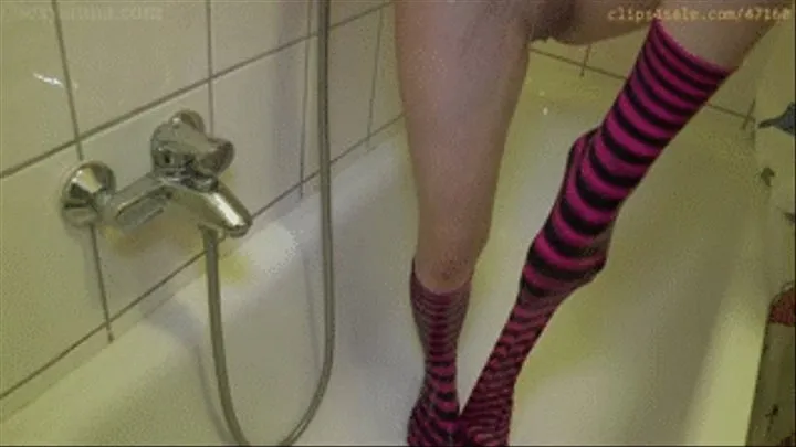 'Two different pantyhose wettings and showers'