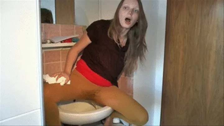 'HD' 'Waking up with full bladder, barely making it to the sink, busted by boyfriend'