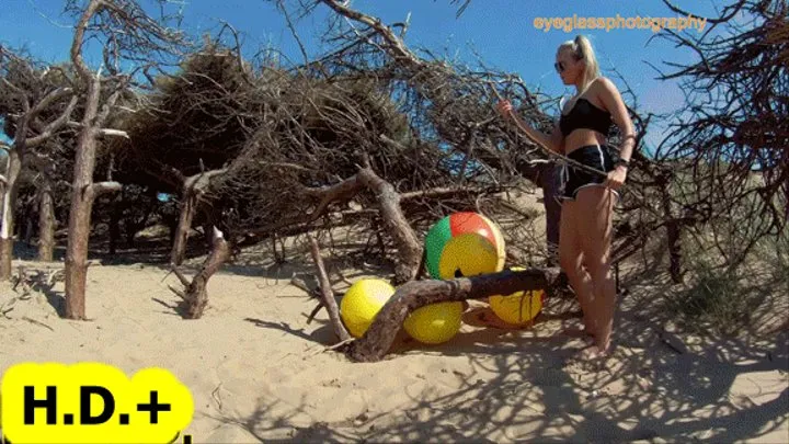 Corals Day At The Beach: Branch Popping Beachballs