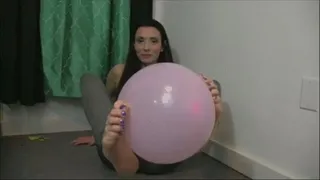 Barefoot Balloons!!