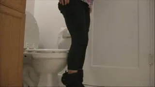 Daily Toilet Voyeur --- Day 172