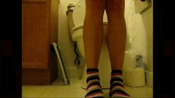 Daily Toilet Voyeur - - Day 117