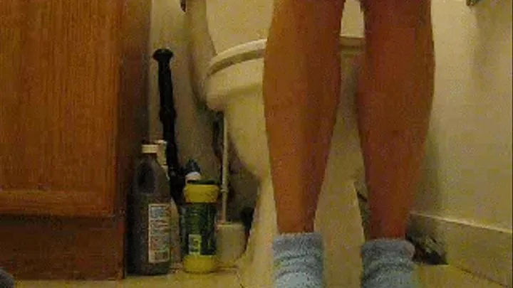 Daily Toilet Voyeur - Day 48