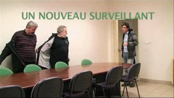 LE SURVEILLANT