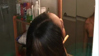 Moni Bella makeup ass eating