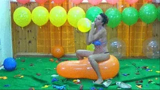 Luana B. BTP riding balloons