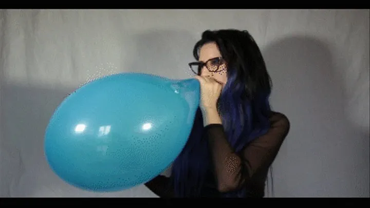 BIG BLUE BALLOON!