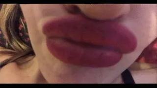 SMELLING PINK LIPS