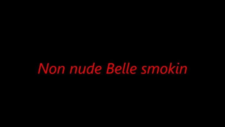 Non nude Belle smokin