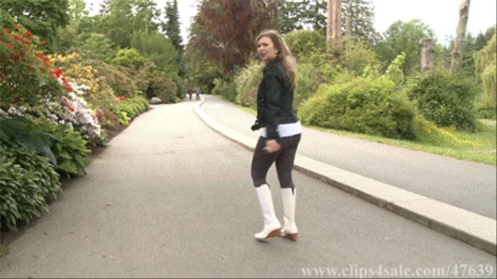 Unbelievable Public Bootjob - (640x480)