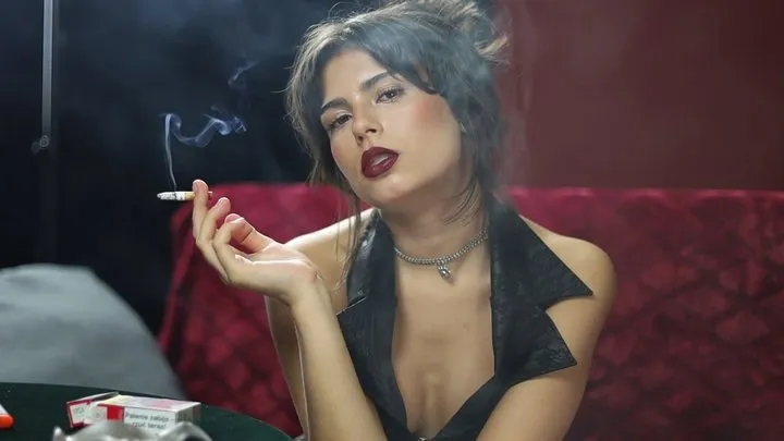 Sonya smokes Reds 2