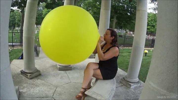 36 Inch Balloon Goes off Like a Cannon