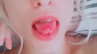 Little simple tongue clip