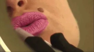 Lipstick fetish:Mona