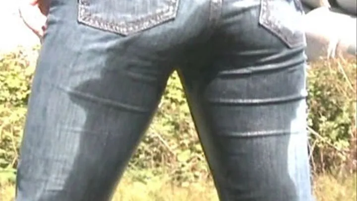 Pisssing my jeans