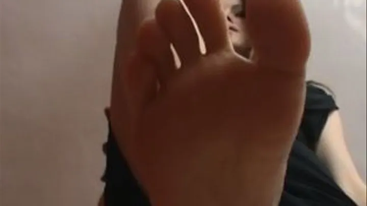 Lick my huge feet POV