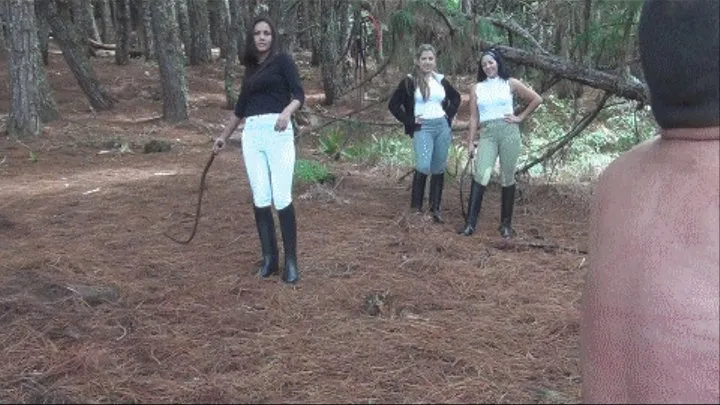 Extreme bullwhipping with my 10 foot bullwhip by Diosa