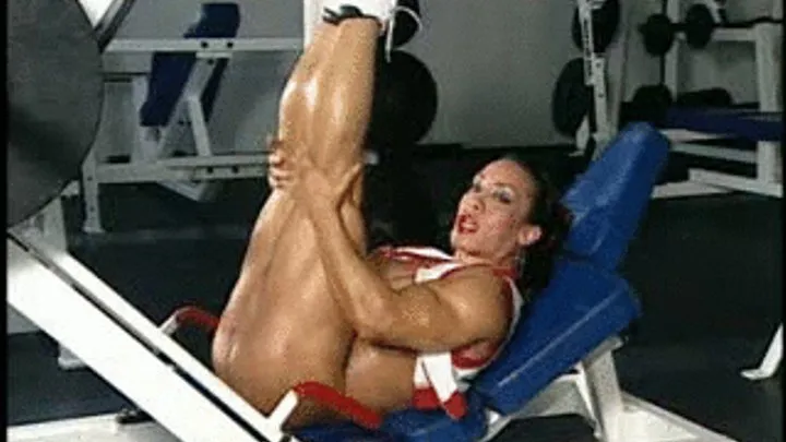 DENISE MASINO BODYBUILDING ALPHA PUSSY miniclip 3