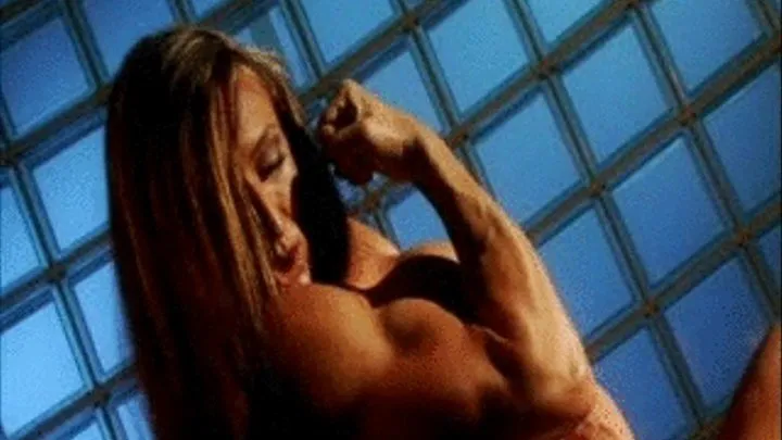 AUTUMN RABY BLUE GLASS MUSCLE POSE AND DILDO miniclip 2