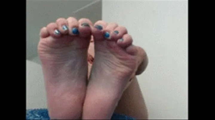 5515A Bare Feet & Wrinkled Soles