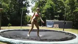 Bikini babe trampoline ballkicker